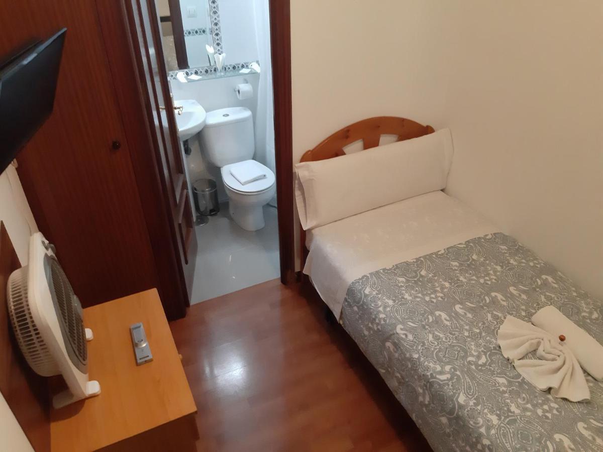 Budget Single Room