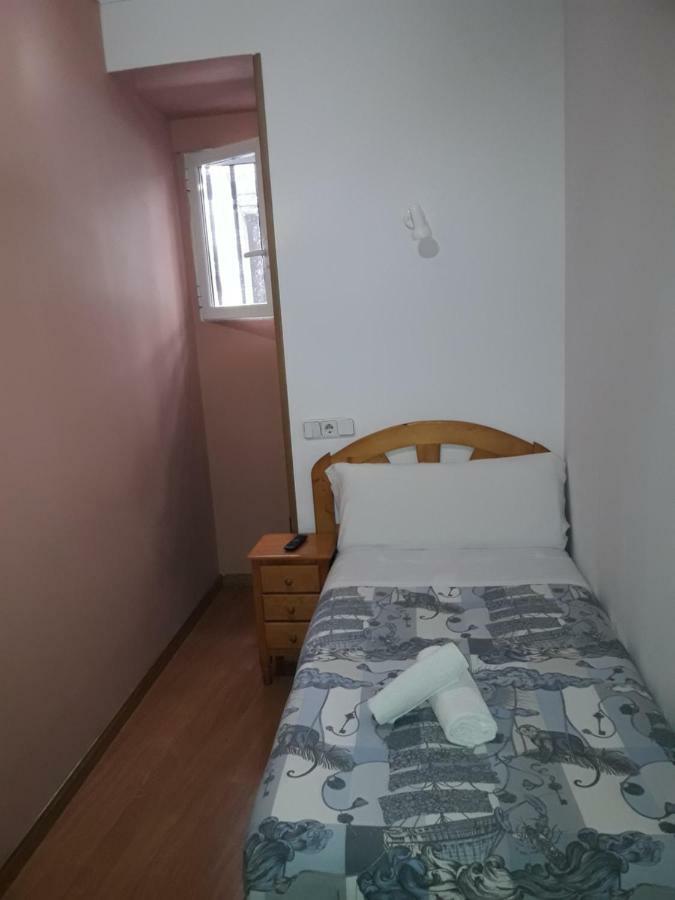 Budget Single Room